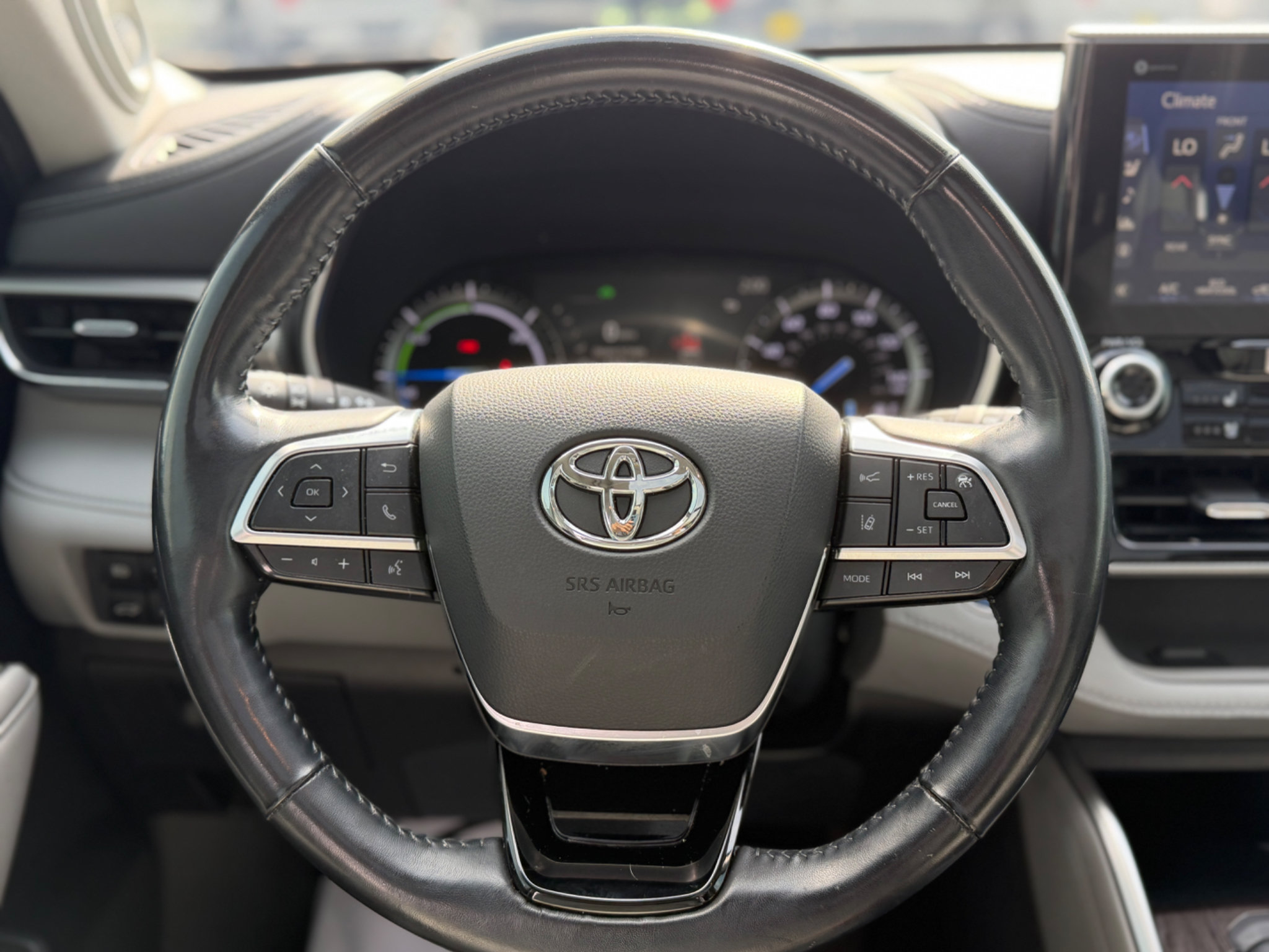 Used 2020 Toyota Highlander Platinum AWD/4WD image 9
