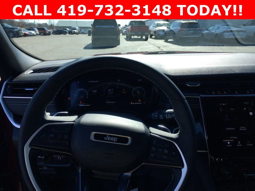 Used 2023 Jeep Grand Cherokee L Laredo AWD/4WD image 6