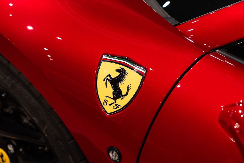 Used 2023 Ferrari F8 Tributo image 12