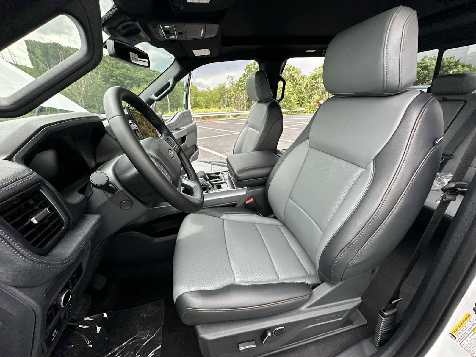 New 2025 Ford F150 Lightning Lariat image 18