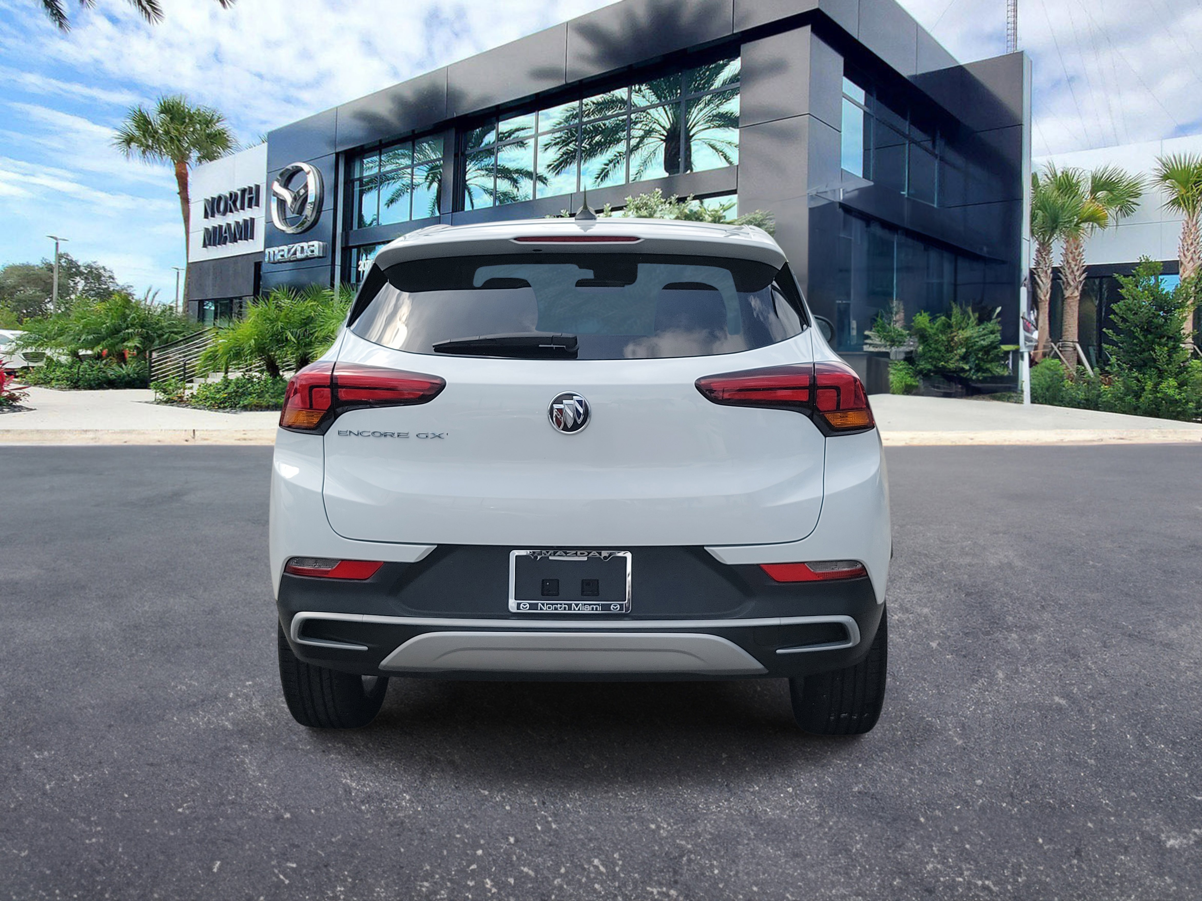 Used 2022 Buick Encore GX Preferred image 4