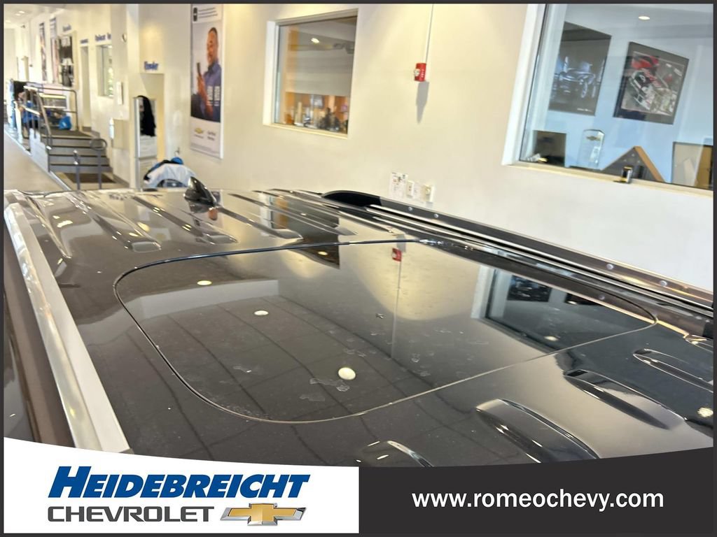 Used 2023 Chevrolet Traverse Premier w/ LPO, Floor Liner Package AWD/4WD image 40