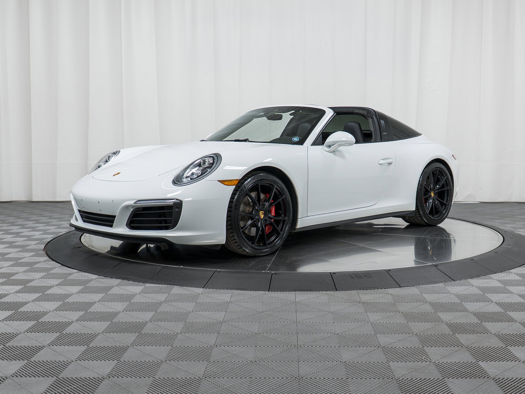 Certified 2019 Porsche 911 Targa 4S