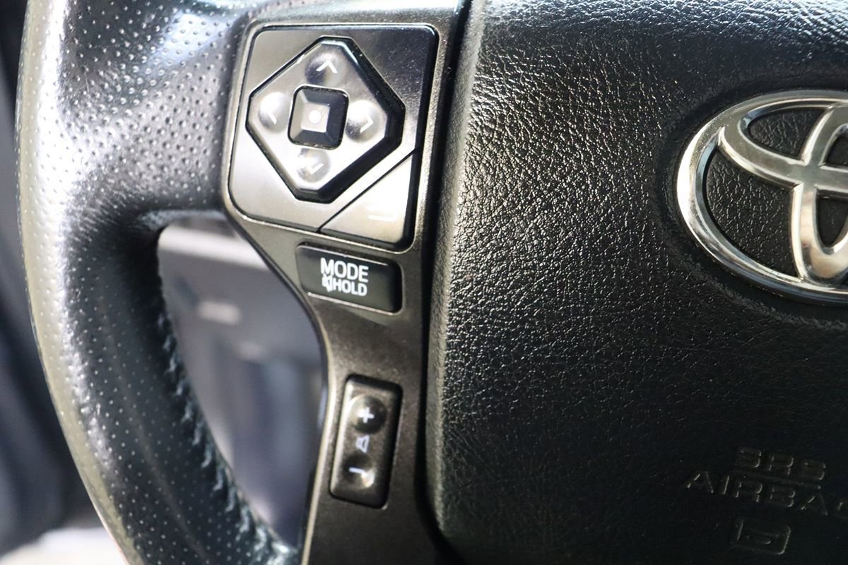 Used 2019 Toyota 4Runner Limited AWD/4WD image 37