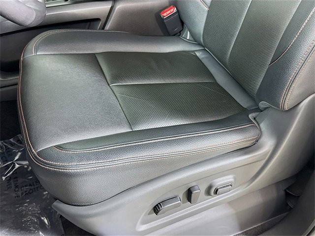 Used 2024 Nissan Titan PRO-4X w/ Pro-4x Convenience Package image 22