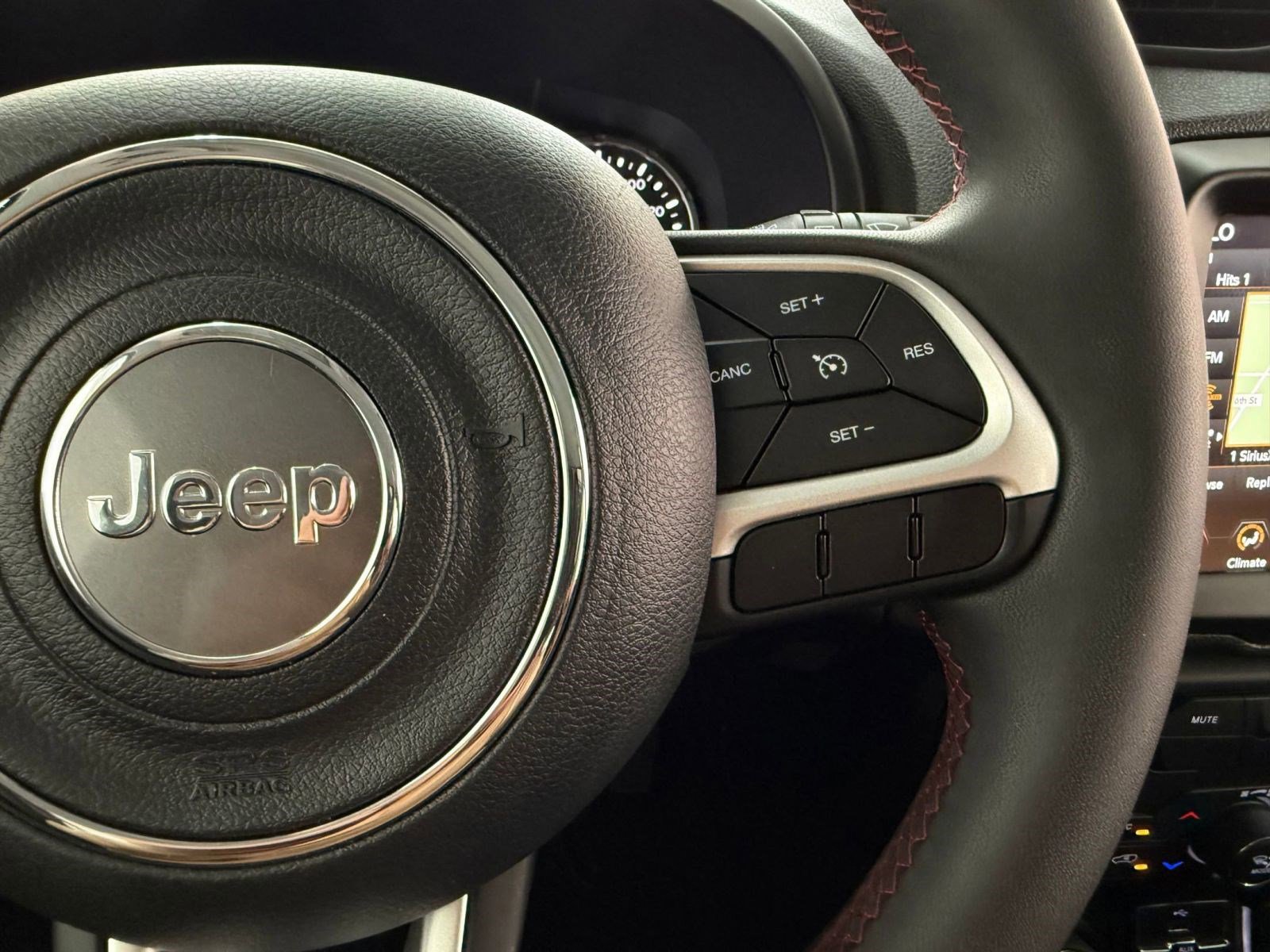 Used 2023 Jeep Renegade Trailhawk image 27