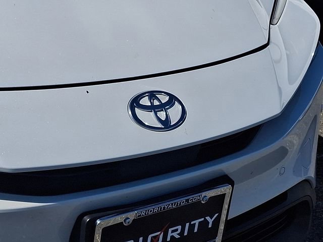 Used 2026 Toyota Prius LE FWD image 9