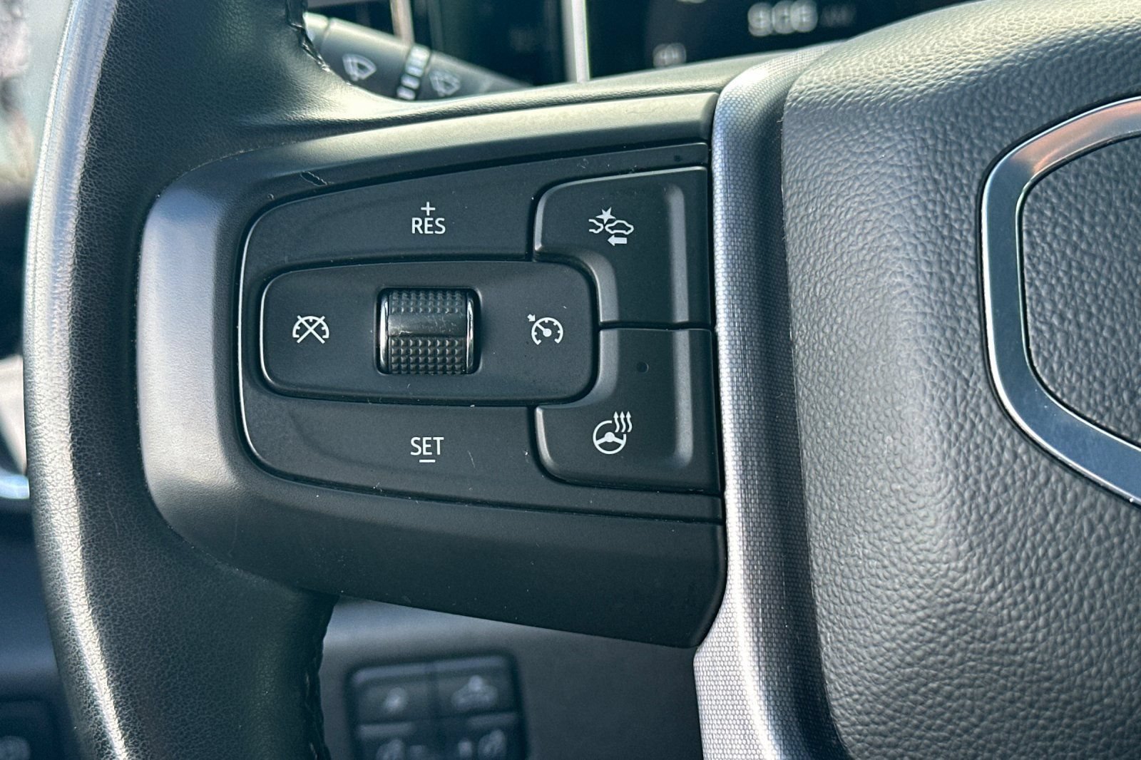 Used 2024 GMC Sierra 1500 SLT RWD image 27