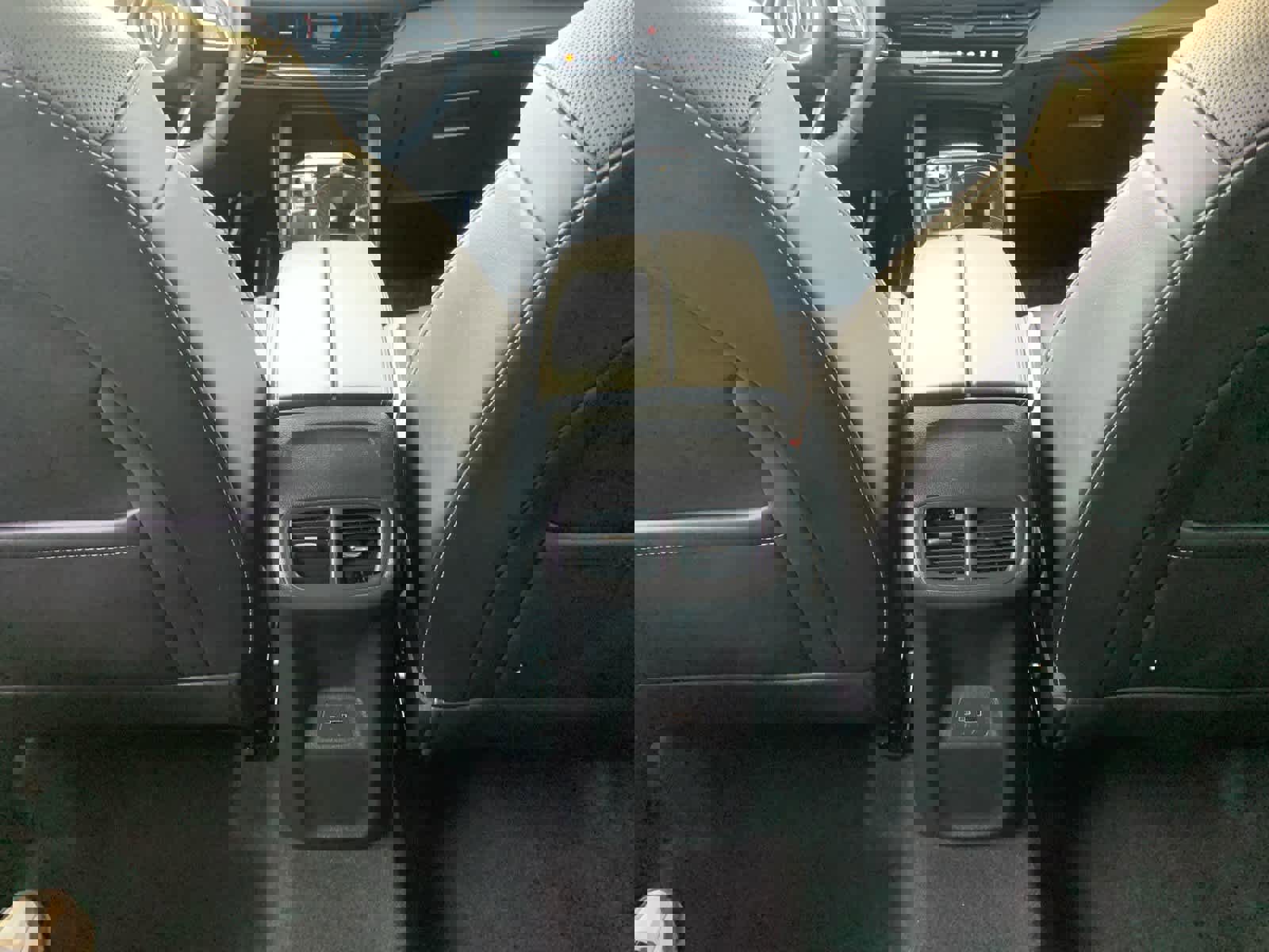 Used 2025 Buick Envision Sport Touring image 33