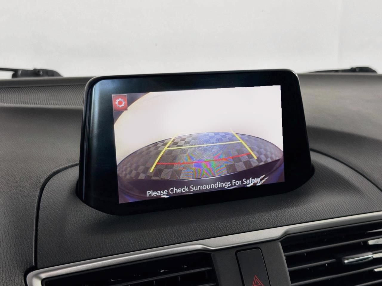 Used 2018 MAZDA MAZDA3 Touring FWD image 34