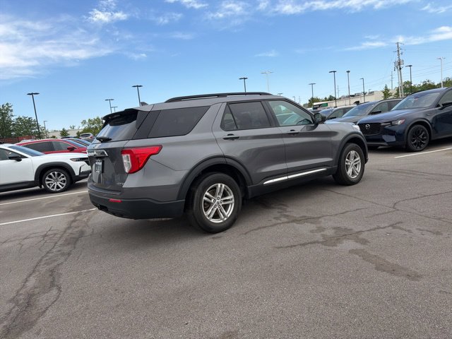 Used 2021 Ford Explorer XLT w/ Class III Trailer Tow Package AWD/4WD image 8