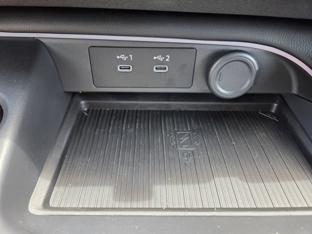 Used 2026 Nissan Sentra SV w/ SV Convenience Package FWD image 17