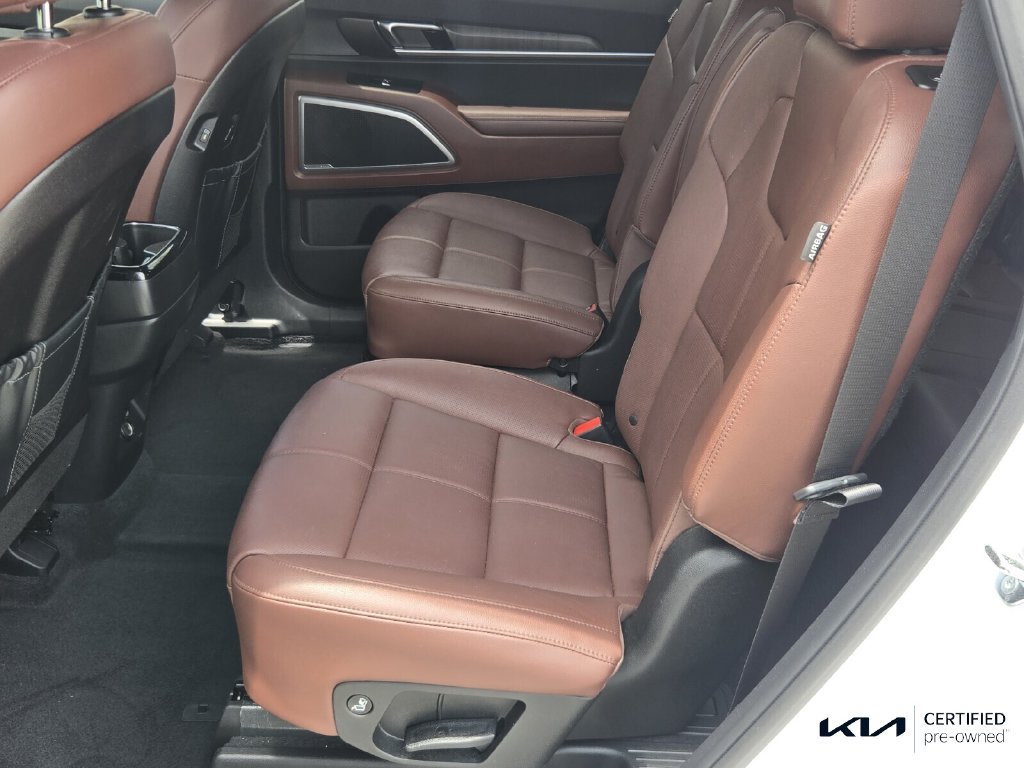 Certified 2024 Kia Telluride EX w/ EX Captain's Chair Package FWD image 12