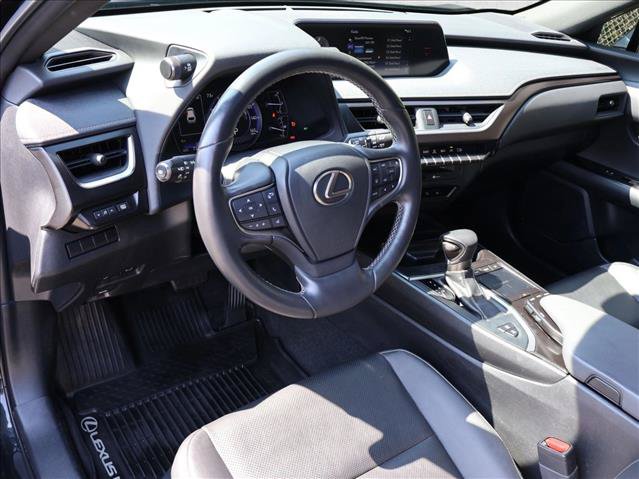 Used 2019 Lexus UX 250h w/ Premium Package AWD/4WD image 13