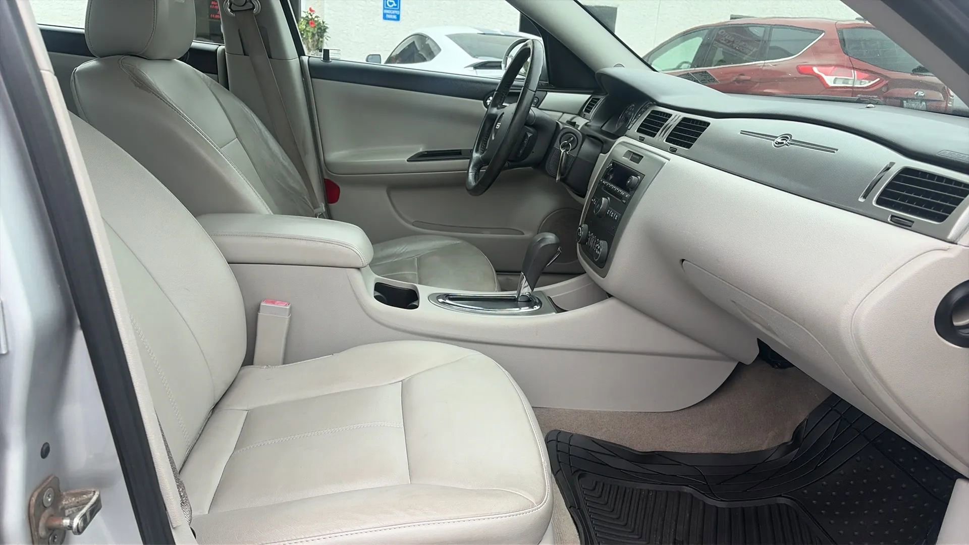 Used 2009 Chevrolet Impala SS w/ Convenience Package FWD image 45