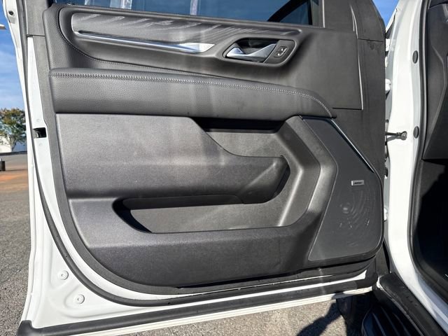 Used 2024 GMC Yukon Denali w/ Advanced Technology Package image 10