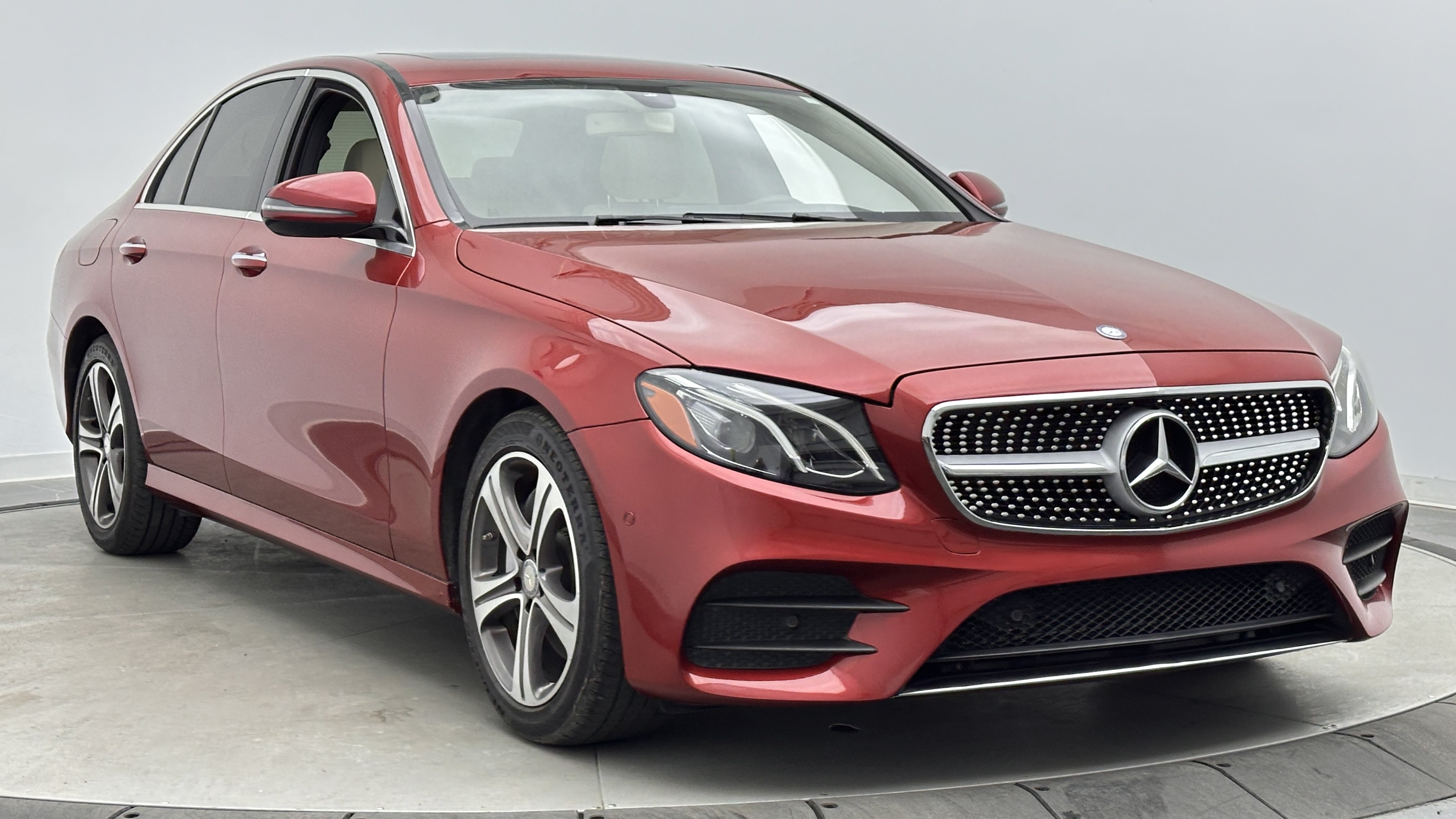 Used 2017 Mercedes-Benz E 300 image 3