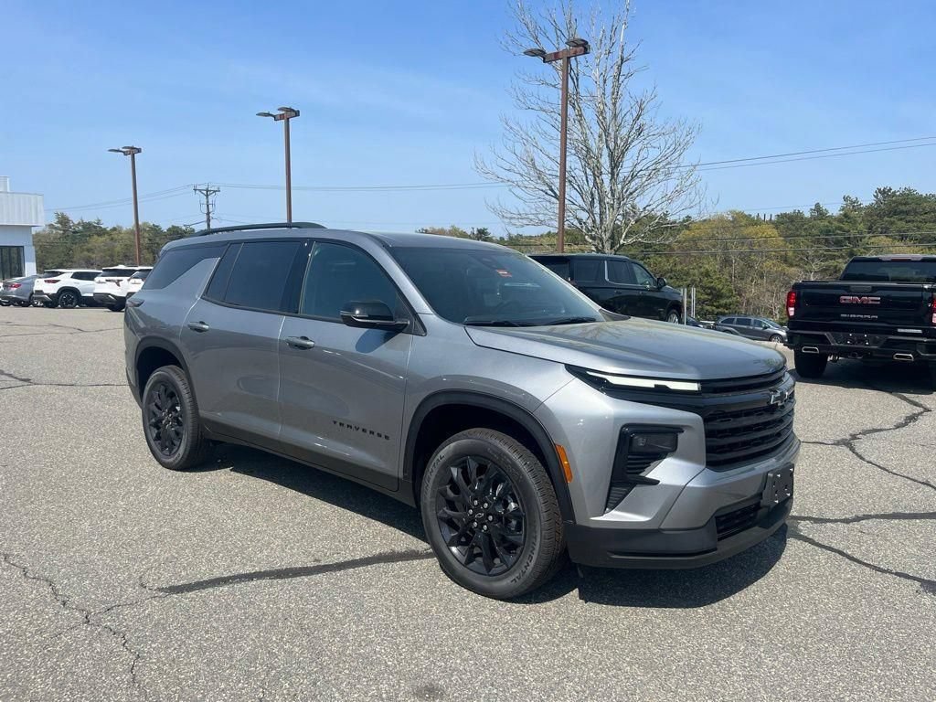 New 2026 Chevrolet Traverse Z71 w/ Driver Confidence Package AWD/4WD image 7