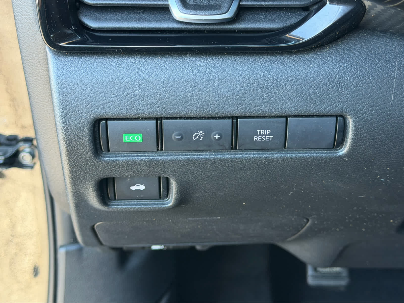 Used 2022 Nissan Sentra SV w/ Trunk Package FWD image 23