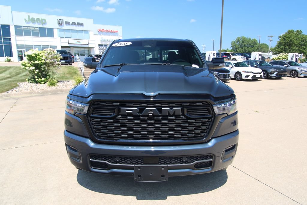 Used 2025 RAM 1500 Big Horn AWD/4WD image 2