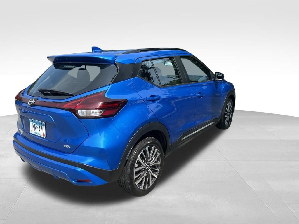 Used 2024 Nissan Kicks SR FWD image 5