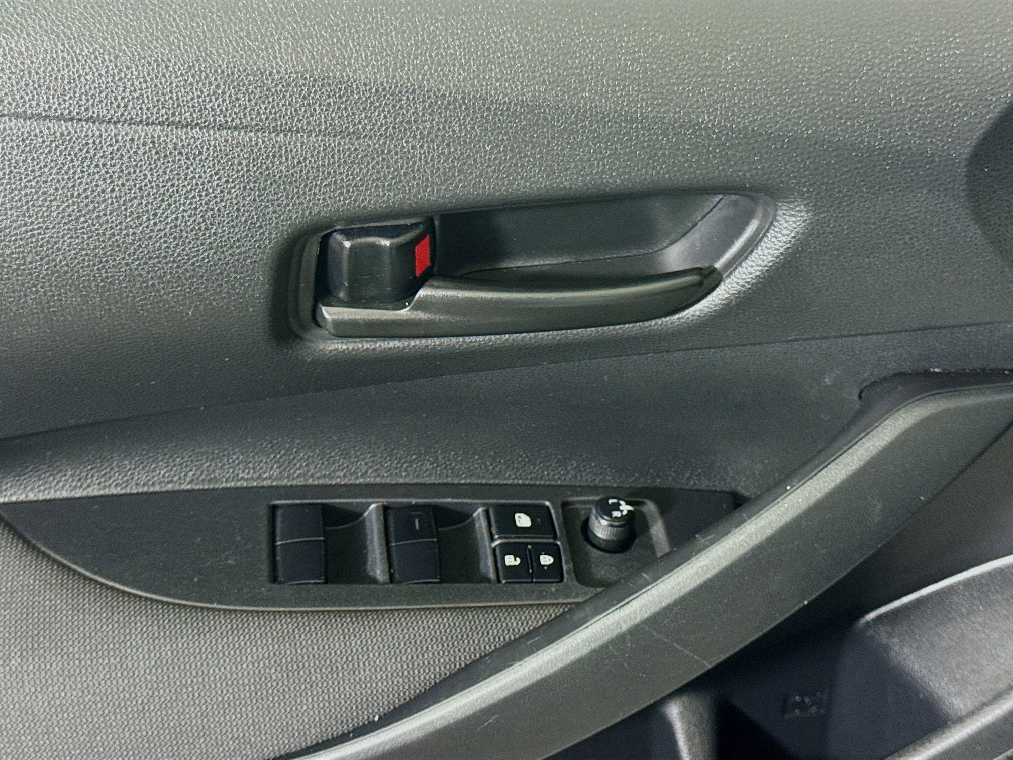 Used 2024 Toyota Corolla LE image 23