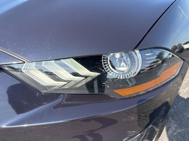 Used 2022 Ford Mustang GT Premium w/ Black Accent Package RWD image 9