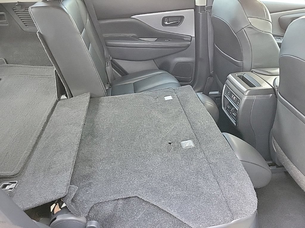 Used 2020 Nissan Murano SL w/ Moonroof Package AWD/4WD image 16