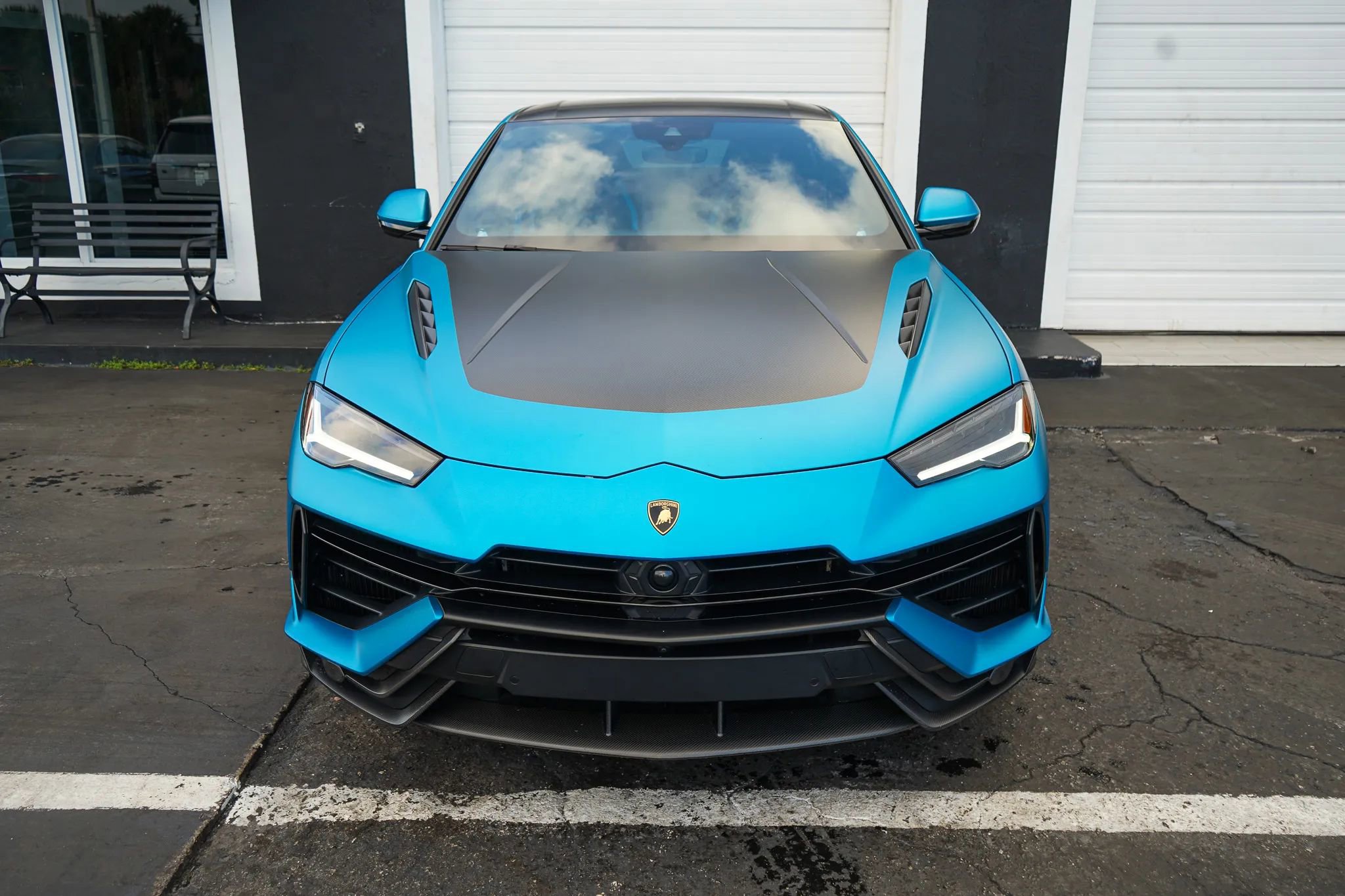 Used 2024 Lamborghini Urus Performante AWD/4WD image 12