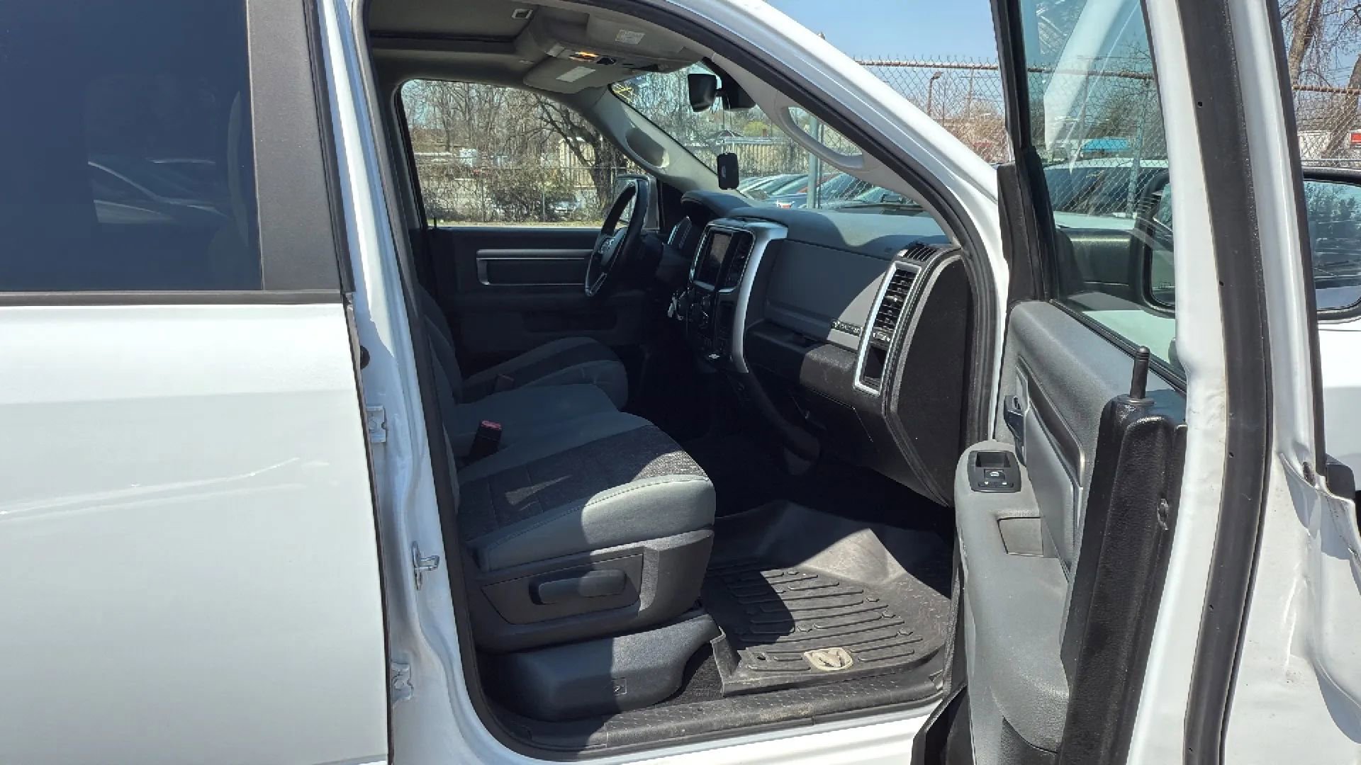 Used 2019 RAM 1500 Big Horn w/ Rambox Value Package AWD/4WD image 22