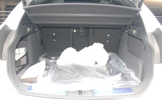 New 2026 Jaguar F-PACE R-Dynamic S image 12