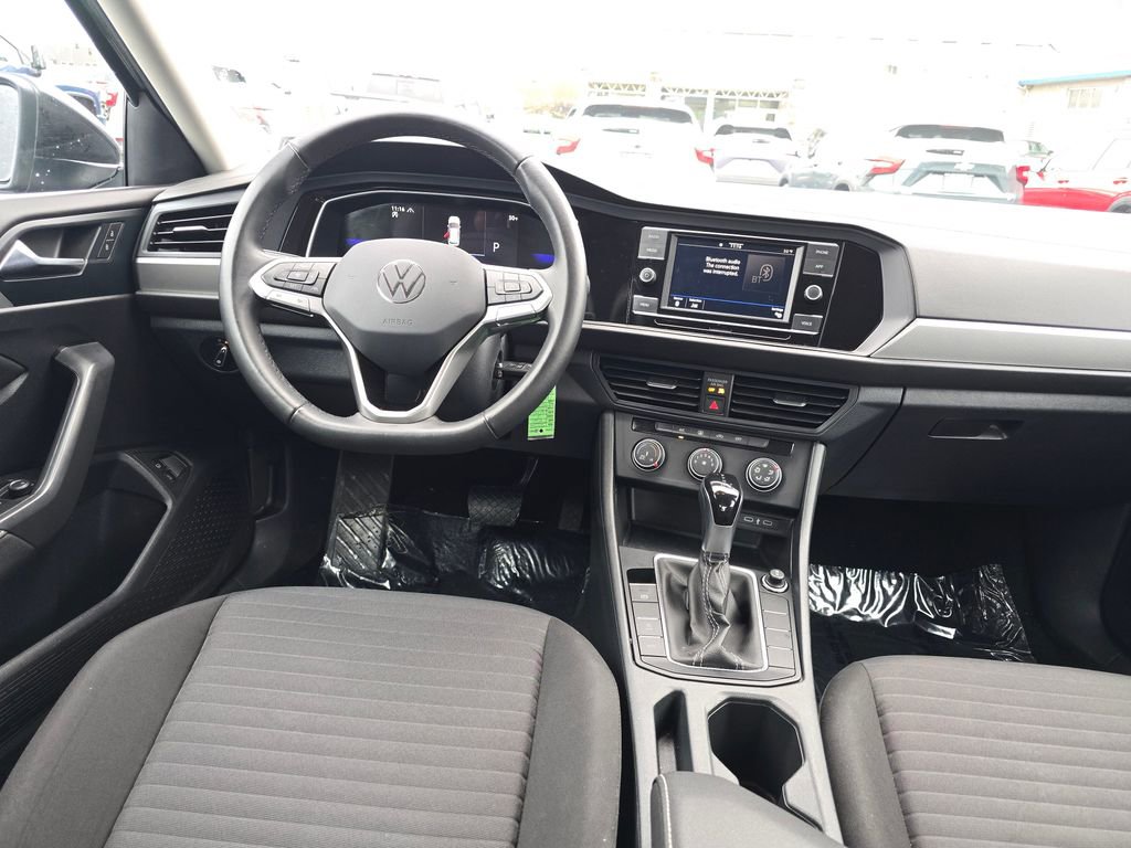 Used 2024 Volkswagen Jetta S image 14