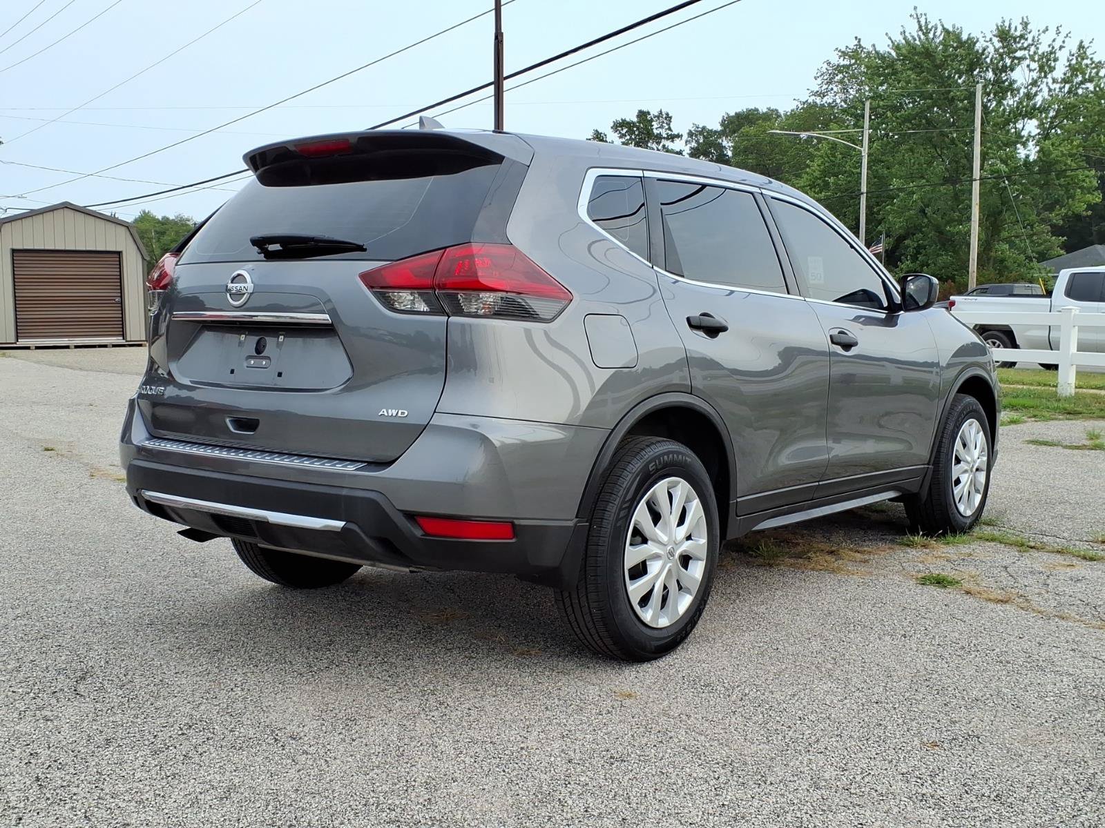 Used 2019 Nissan Rogue S AWD/4WD image 5