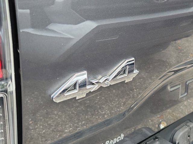 Used 2020 Toyota Tacoma Limited AWD/4WD image 6