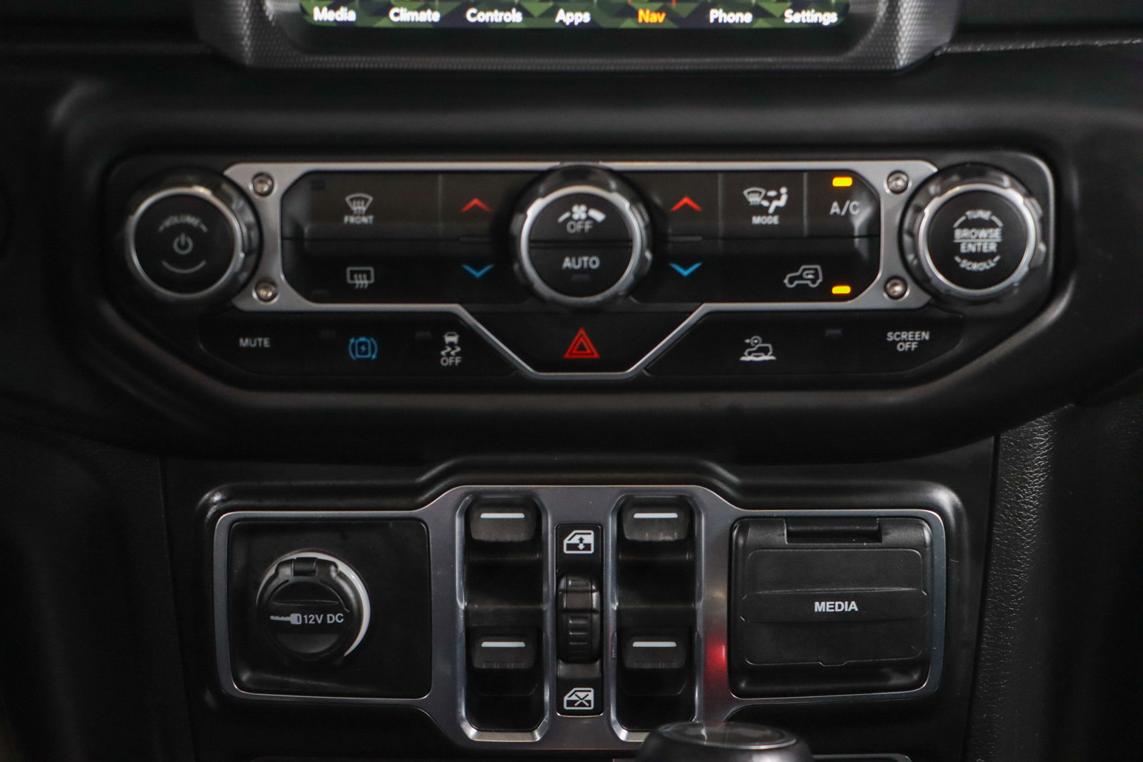 Used 2021 Jeep Wrangler Unlimited Sahara image 22