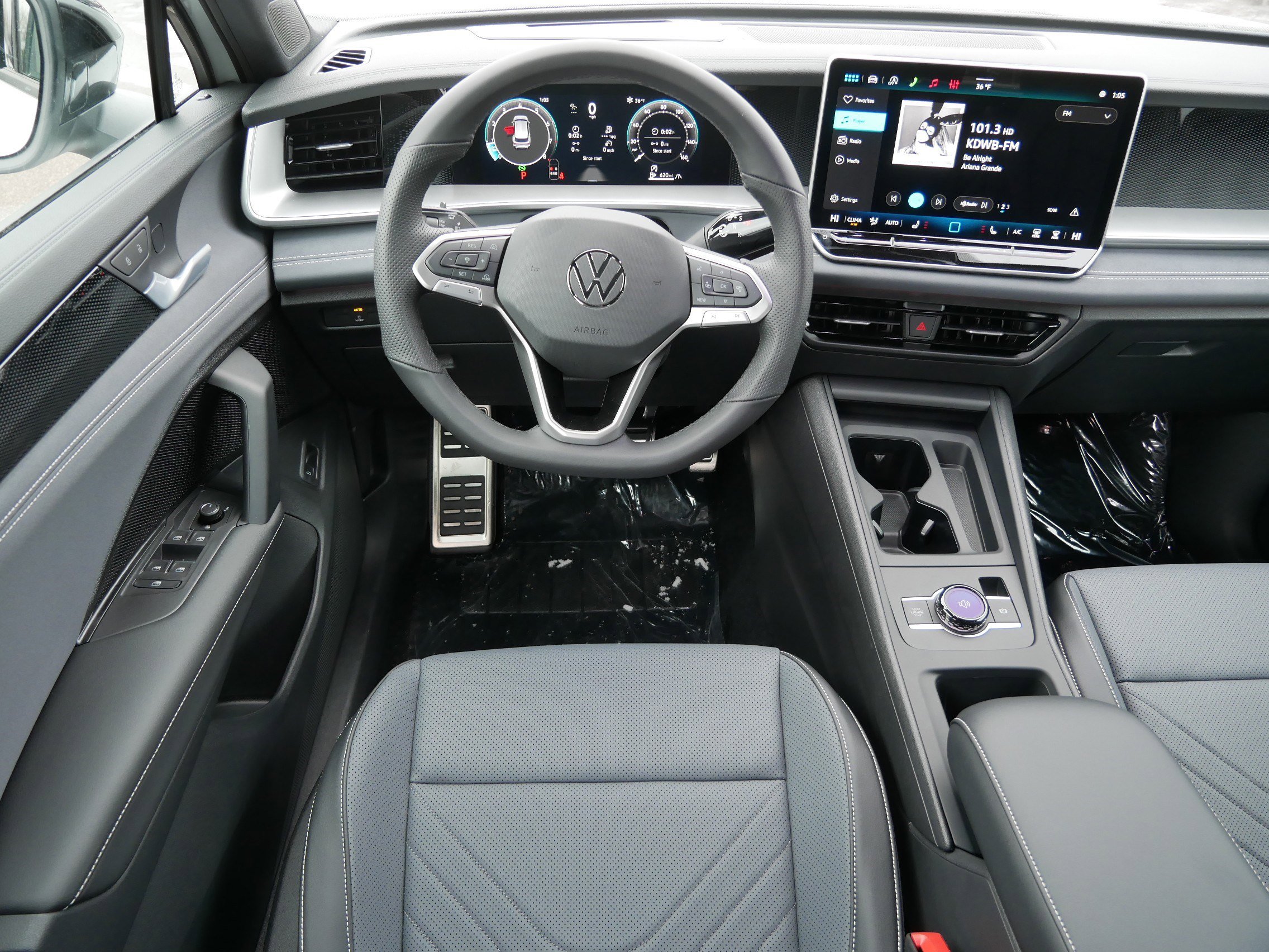 New 2026 Volkswagen Tiguan SE R-Line image 7