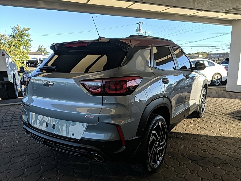 Used 2025 Chevrolet TrailBlazer RS w/ Driver Confidence Package image 5