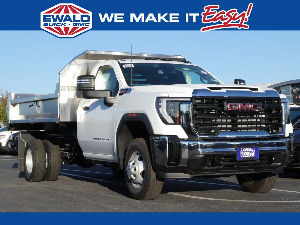 New 2025 GMC Sierra 3500 Pro w/ Convenience Package