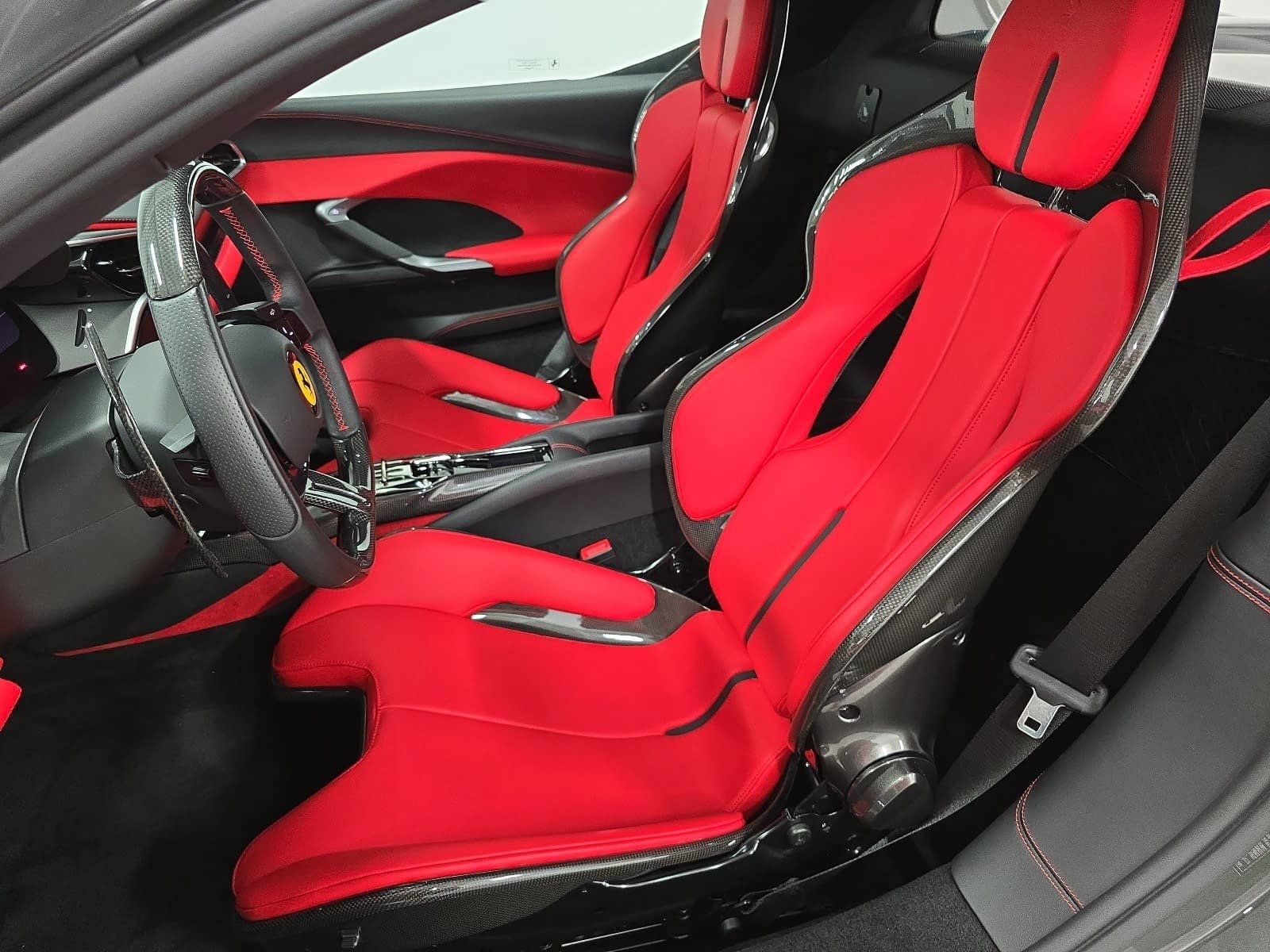 Used 2023 Ferrari 296 GTB RWD image 5
