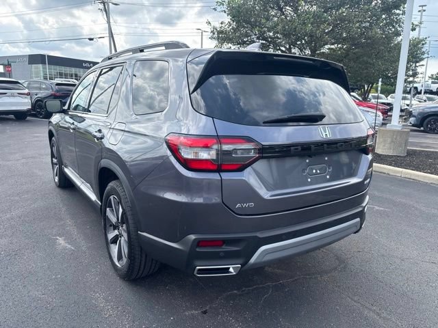 Used 2025 Honda Pilot Elite image 9