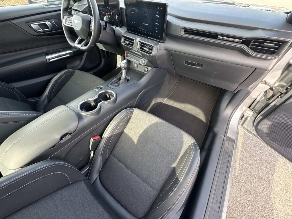Used 2024 Ford Mustang EcoBoost image 14