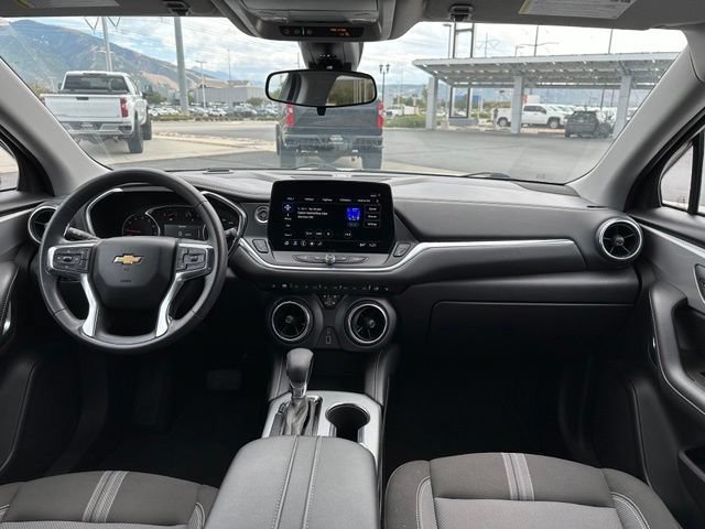 Certified 2025 Chevrolet Blazer LT AWD/4WD image 32