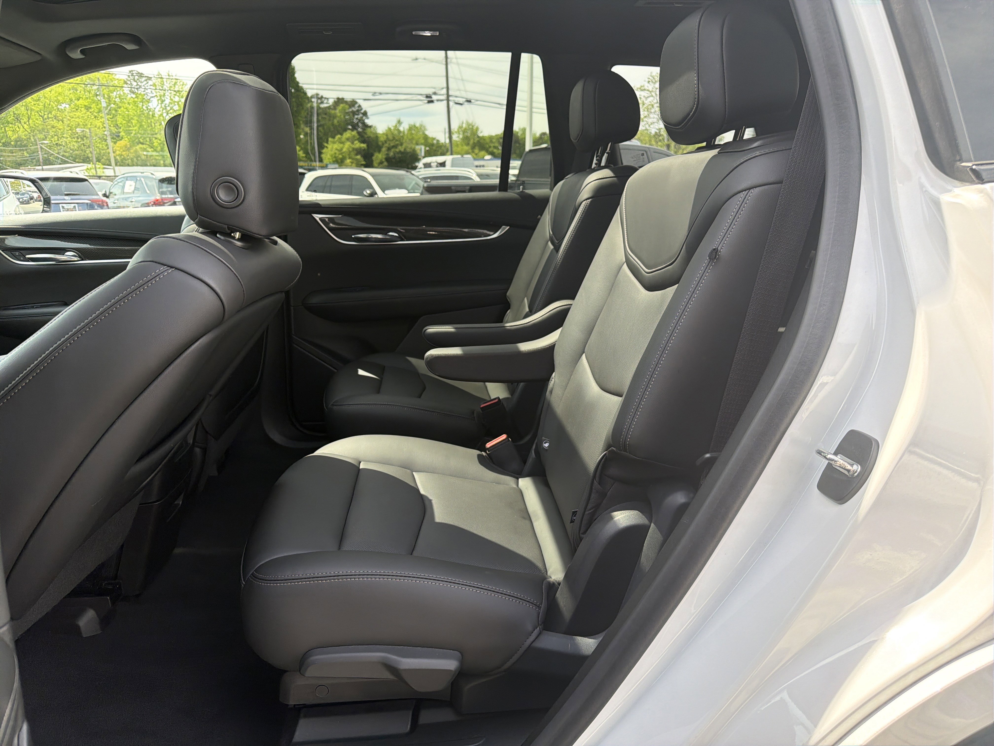 Used 2021 Cadillac XT6 Sport image 32