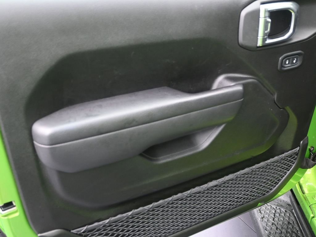 Used 2025 Jeep Gladiator Sport image 9