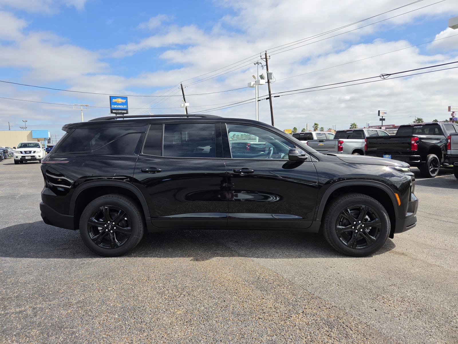 New 2027 Chevrolet Traverse LT w/ Midnight/Sport Edition FWD image 6