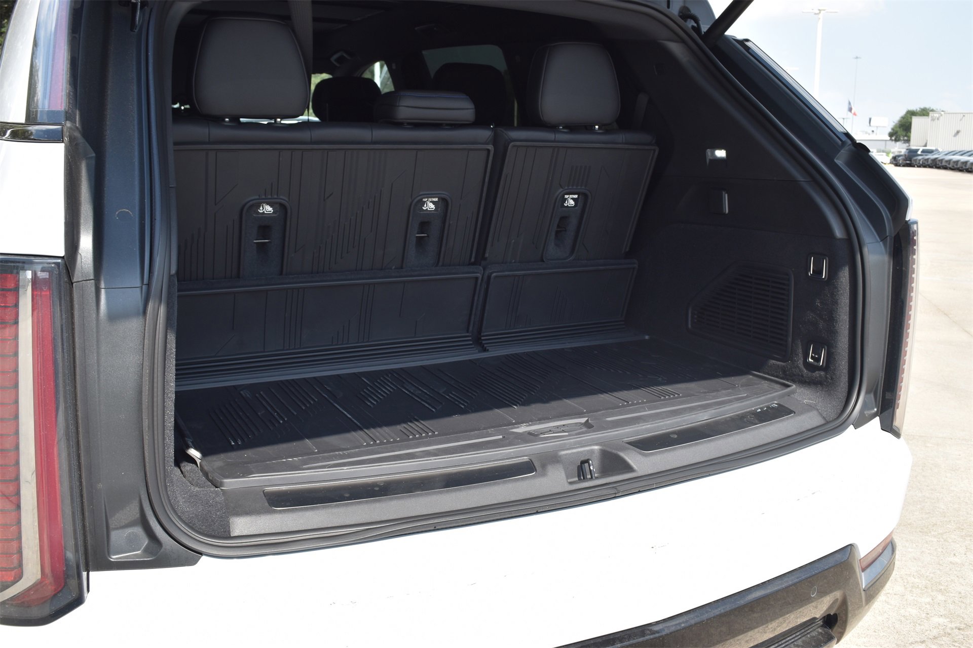 New 2026 Cadillac Escalade IQ Sport 1 w/ LPO, Floor Liner Package image 25