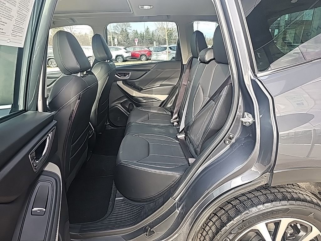 Used 2023 Subaru Forester Limited AWD/4WD image 29