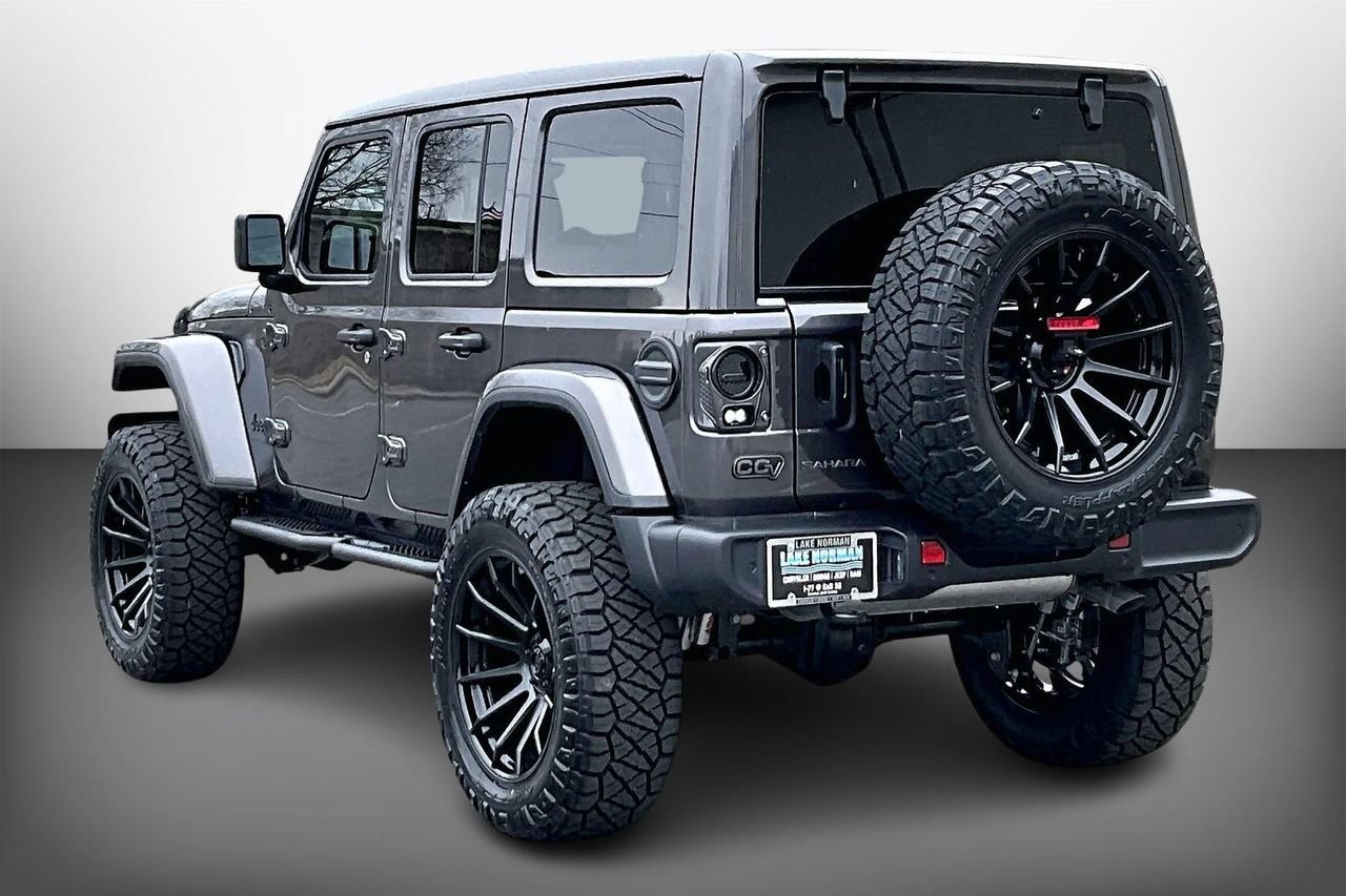 New 2026 Jeep Wrangler Unlimited Sahara AWD/4WD image 6