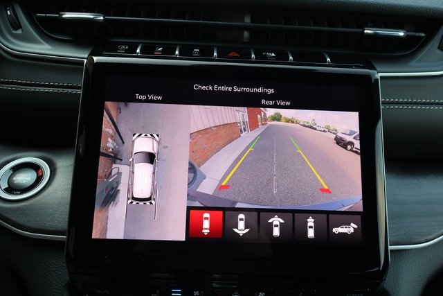 New 2025 Jeep Grand Cherokee Limited w/ Luxury Tech Group II image 21