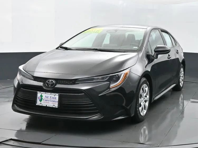 Used 2023 Toyota Corolla LE